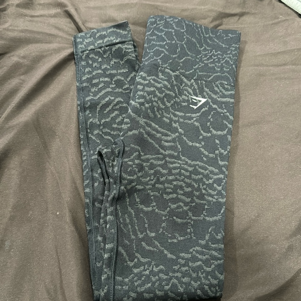 Black gymshark leggings seamless